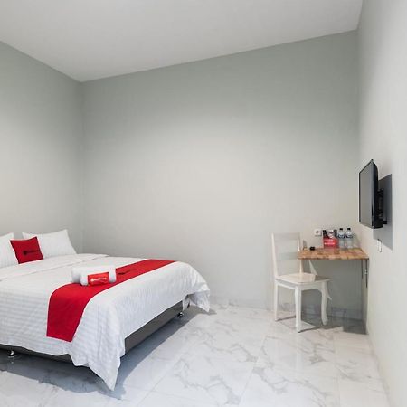 Reddoorz Plus Near Rs Usu Medan 2 Экстерьер фото