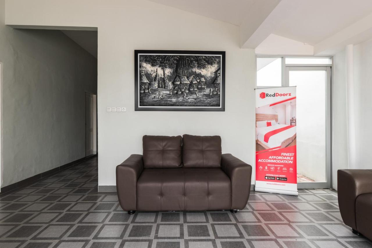 Reddoorz Plus Near Rs Usu Medan 2 Экстерьер фото